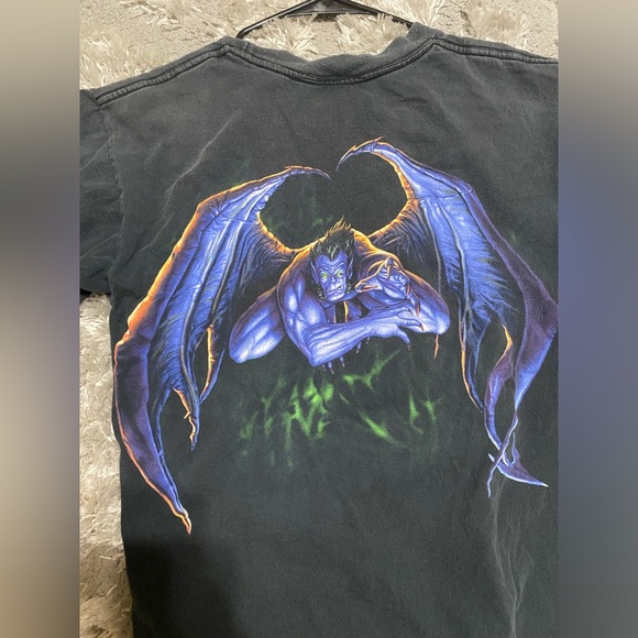 Vintage Disney Quest x Gargoyles Tee - Picture 2 of 3